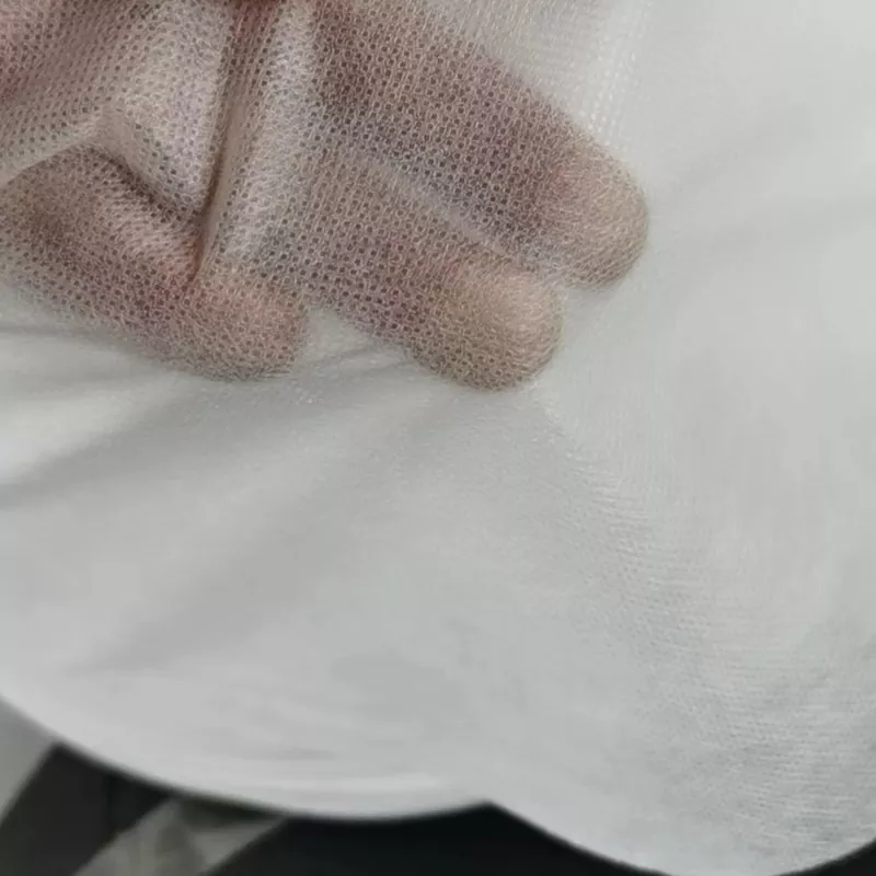 Tessuto non tessuto in viscosa poliestere